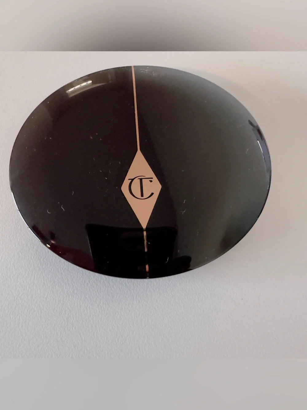 Charlotte Tilbury Cheek to Chic in Walk of No Shame